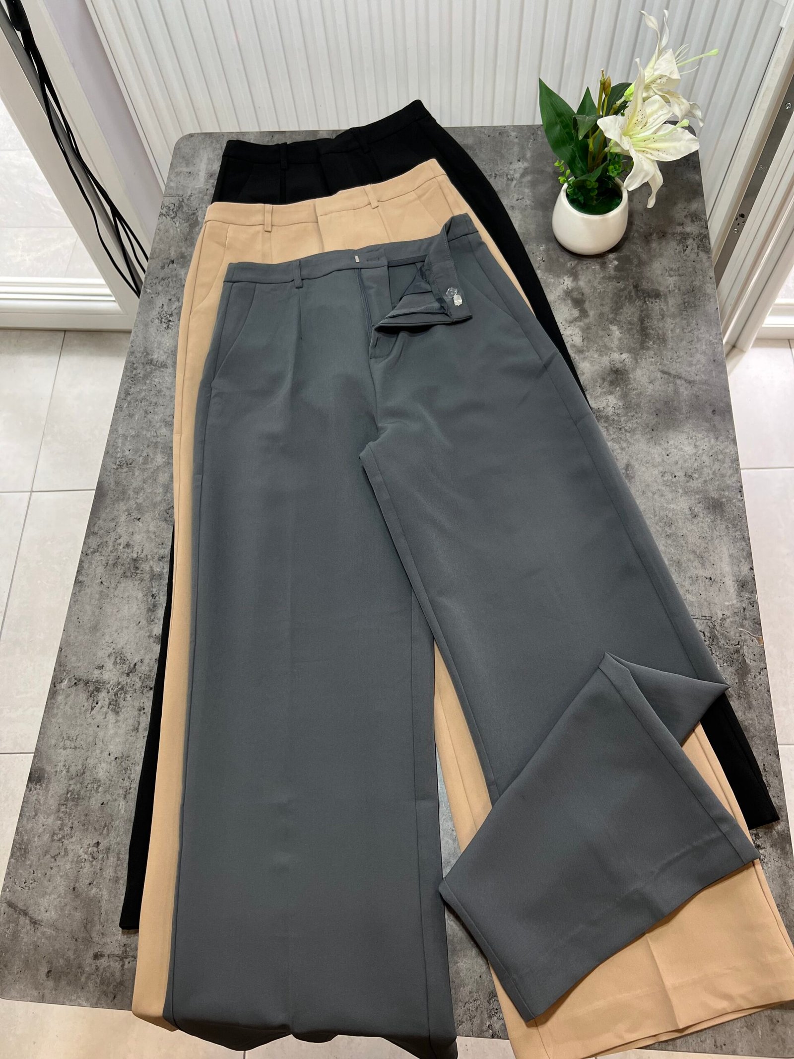 PANTALLONA TE GJATA KLASIKE