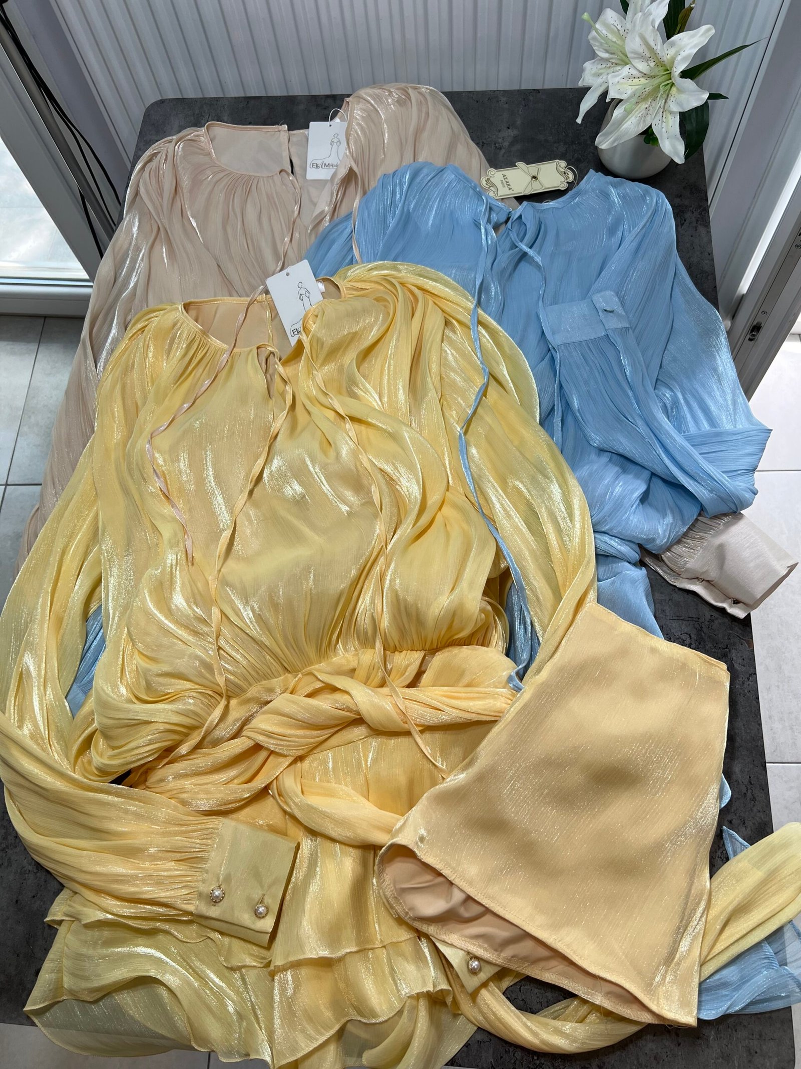 FUSTAN I SHKURTER ME SHKELQIM