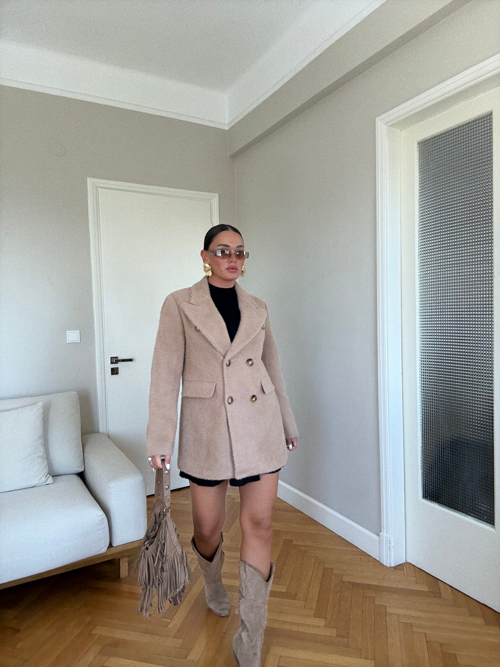XHAKETË ELEGANTE