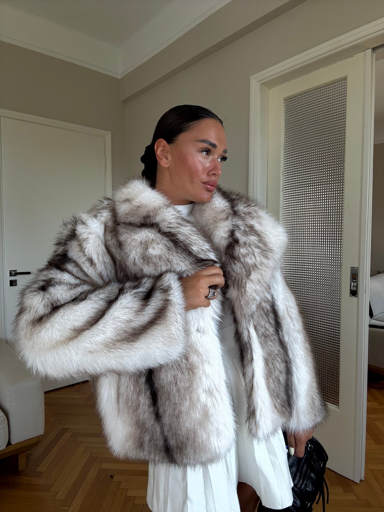 FAUX FUR COAT