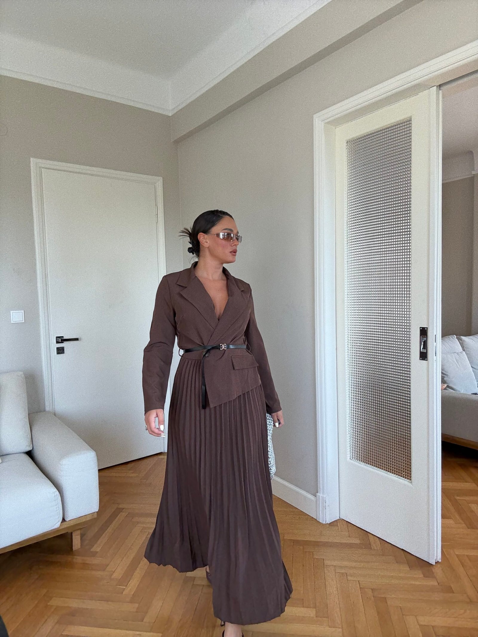 FUSTAN MAXI ME PALA DHE JAKË KOSTUMI