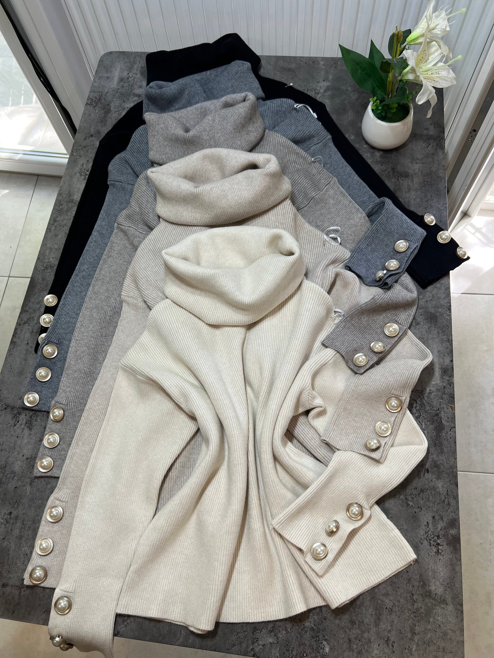 GOLF I TRASHË ME KOPSA DEKORATIVE