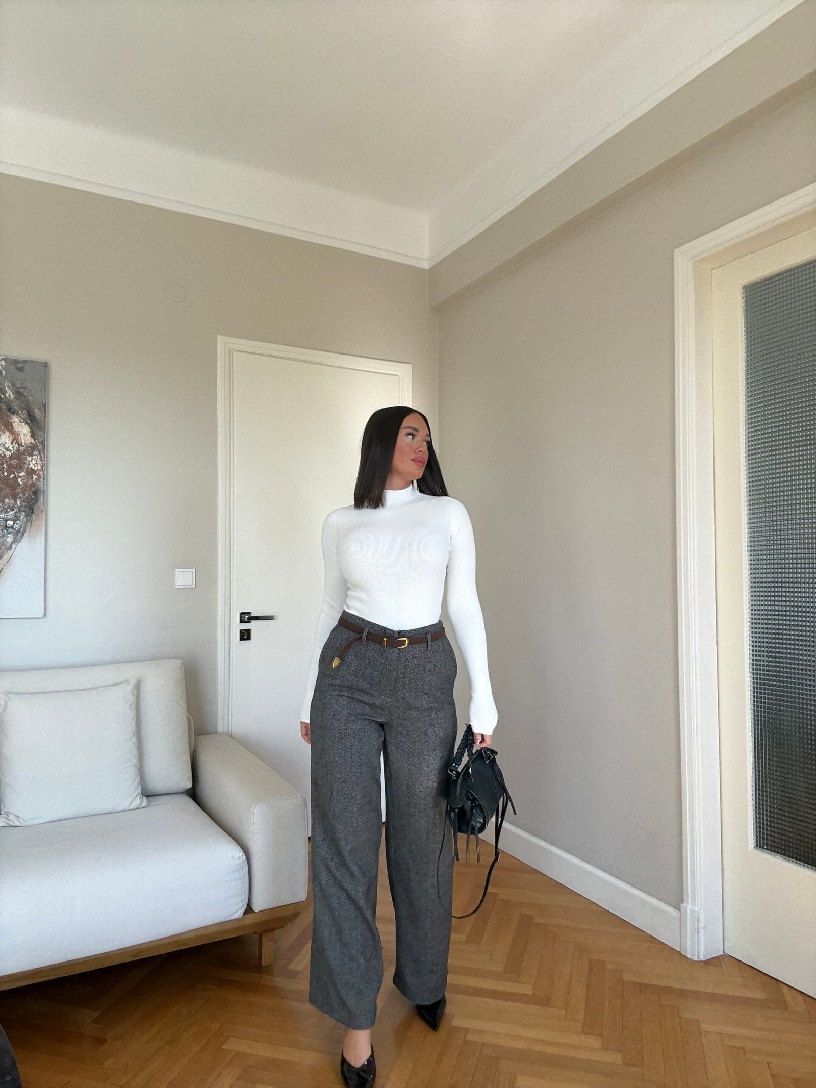 PANTALLONA STOFI ME PRERJE TË DREJTË