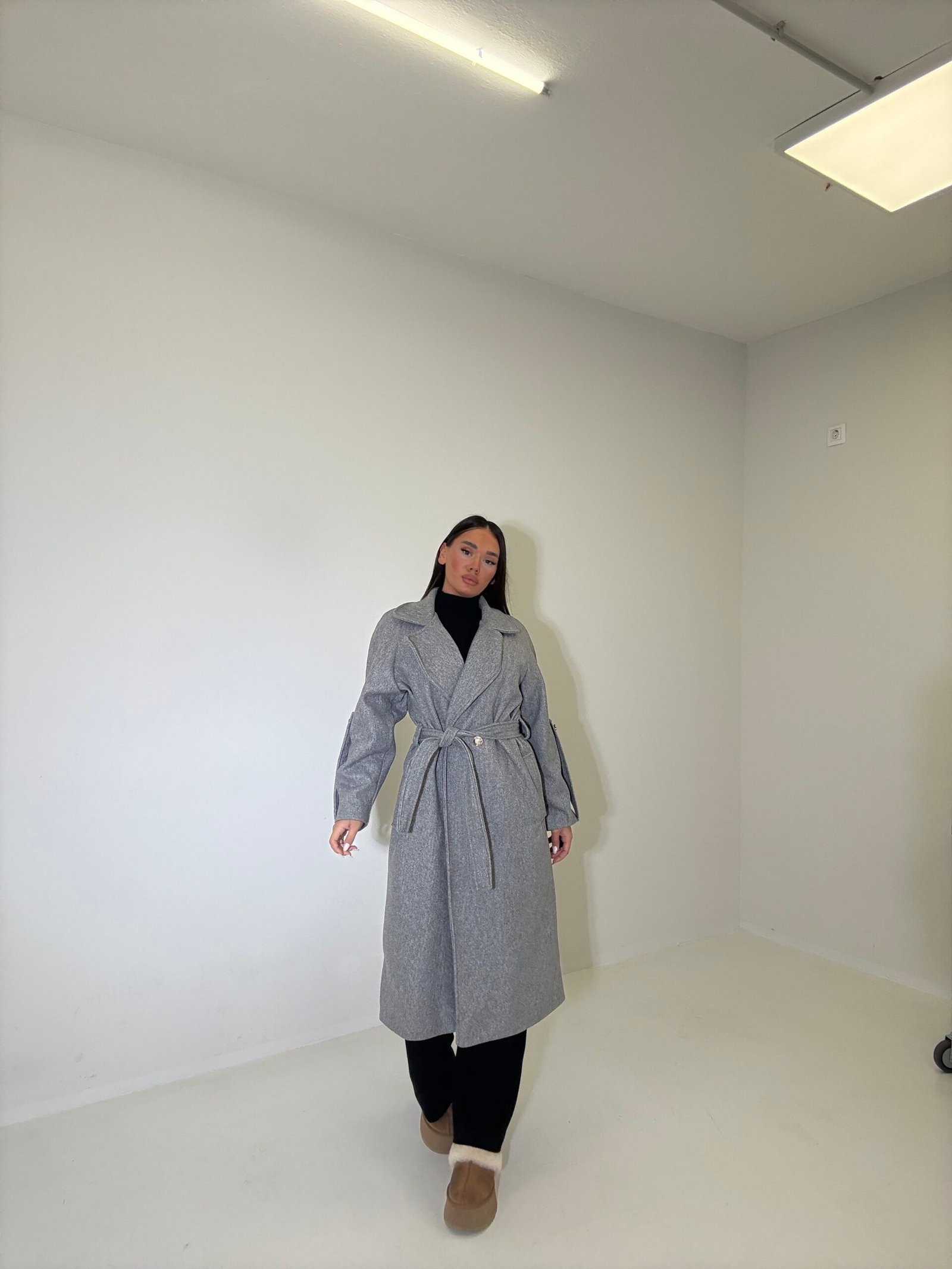 PALLTO E GJATË ME RRIP