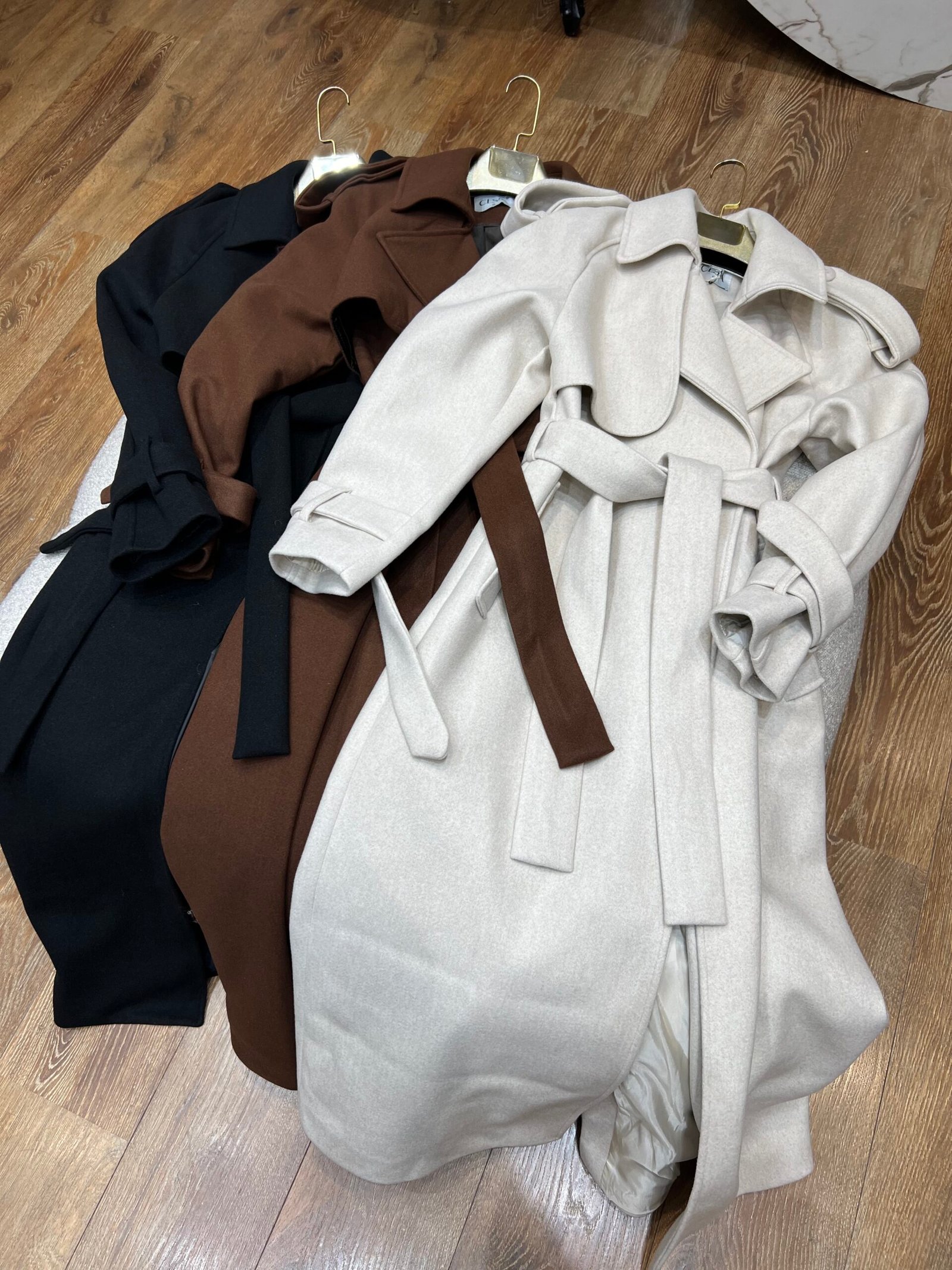 PALLTO MAXI ME RRIP DHE DIZAJN MODERN