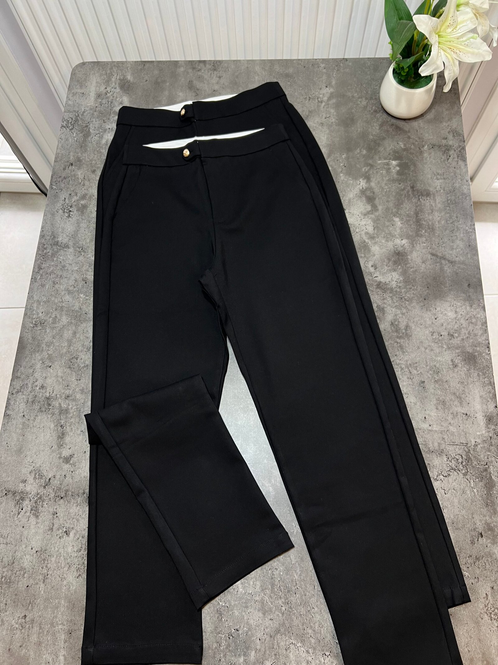 PANTALLONA ELEGANTE ME PRERJE KLASIKE