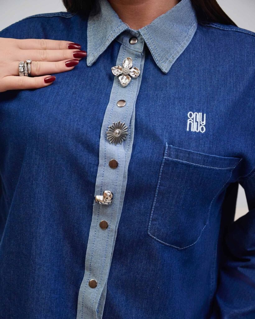 KEMISHE DENIM OVERSIZE ME DETAJE DEKORATIVE thumbnail 2