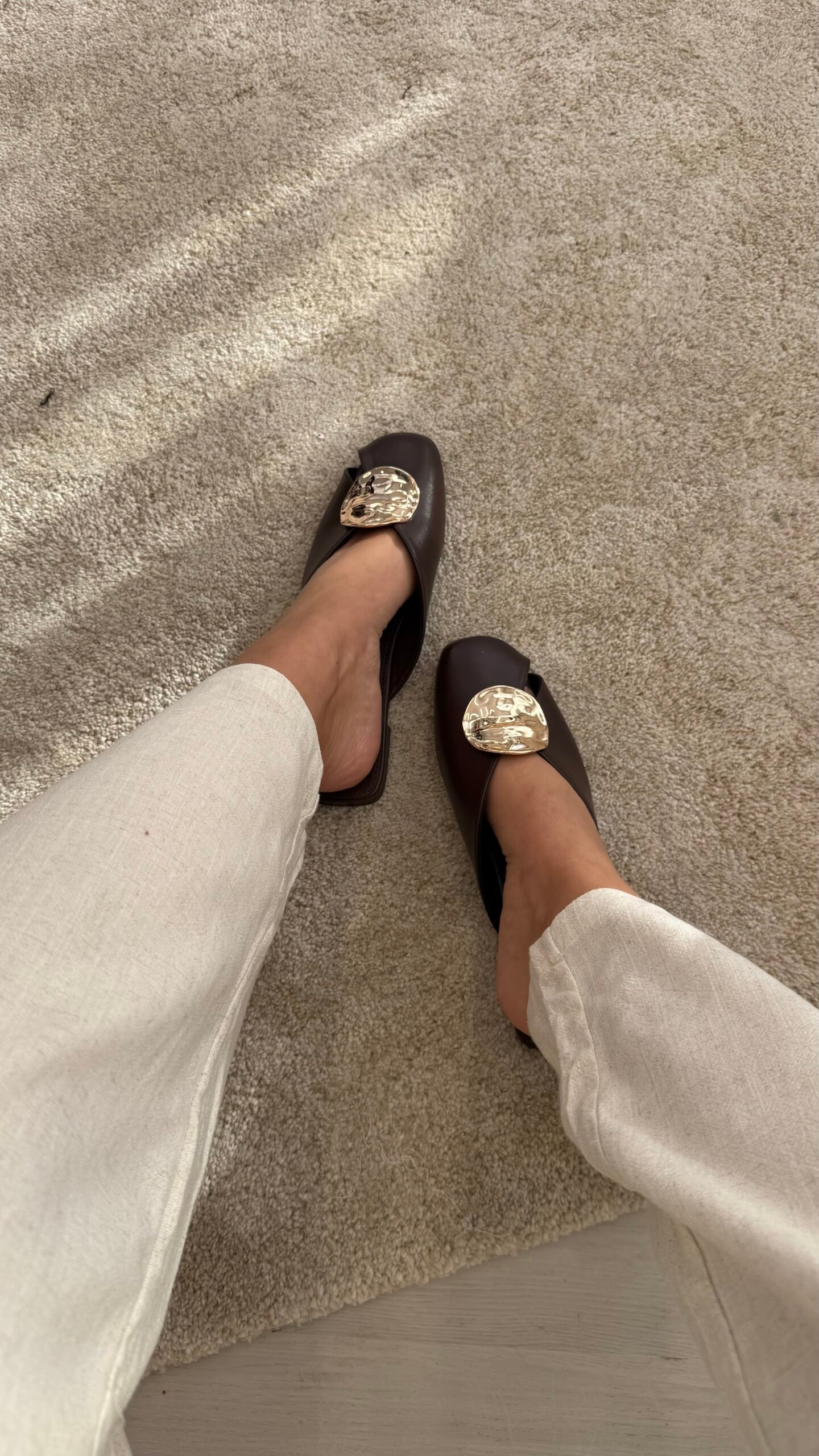 SHAPKA MULE ME DETAJ GOLD