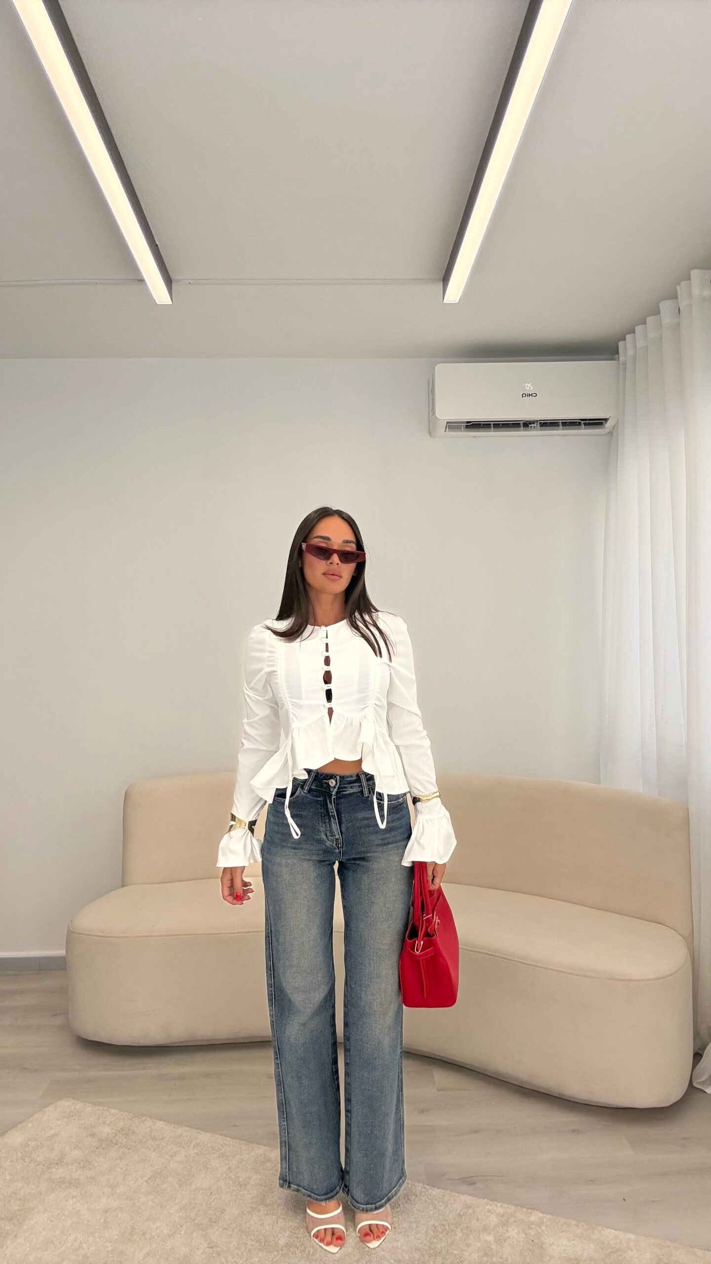 KEMISHE PEPLUM ME DETAJE VOLAN