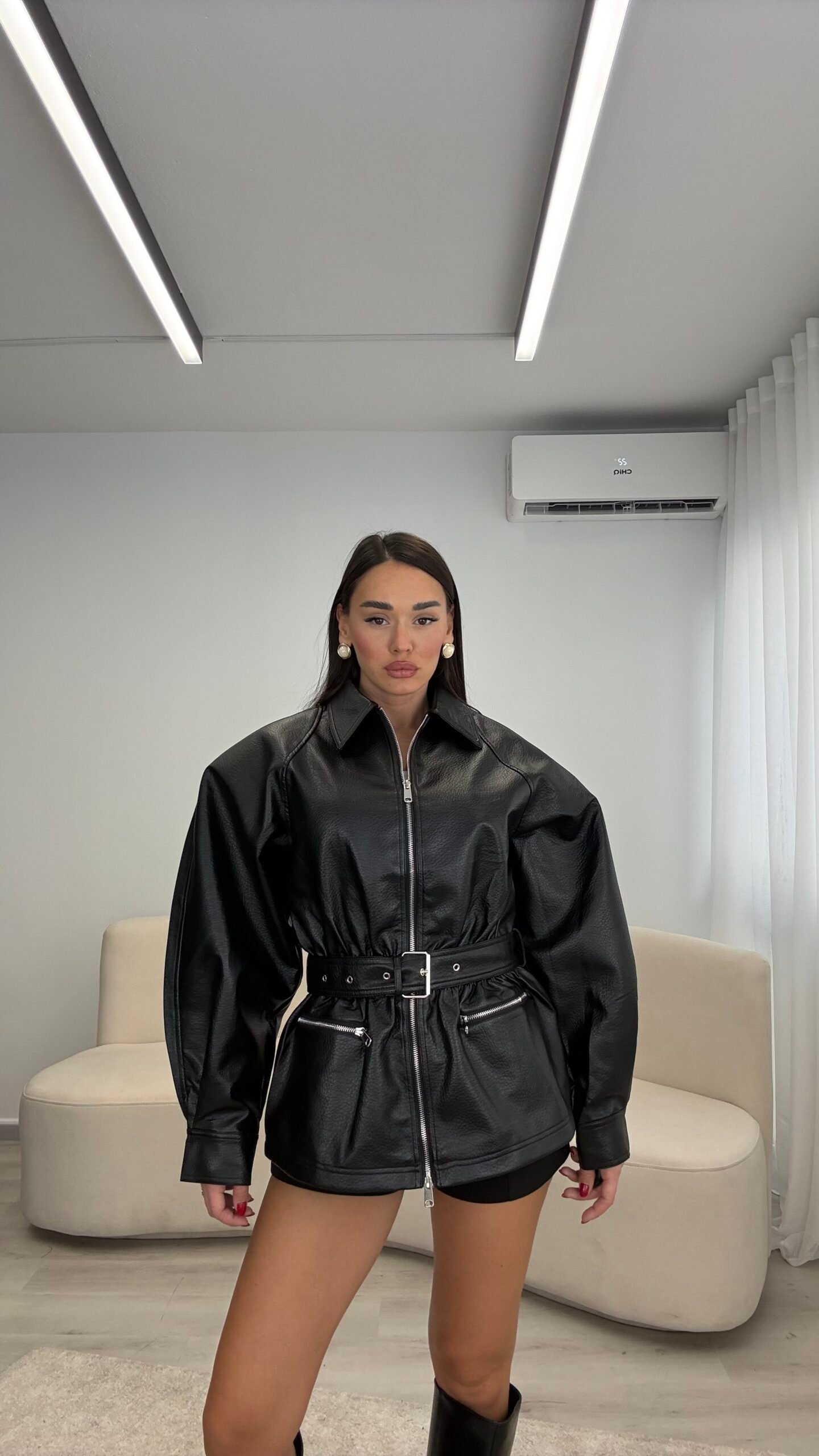 XHAKETE LEKURE OVERSIZE ME MENGE VOLUMINOZE